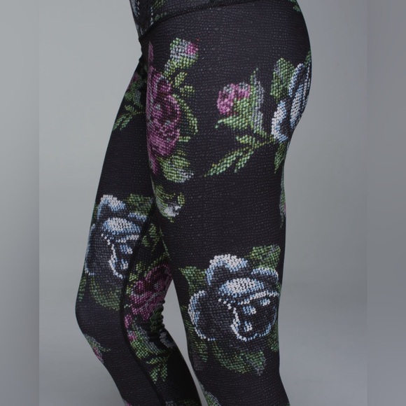 Lululemon High Times Pant *Full-On Luon - Picture 3 of 5
